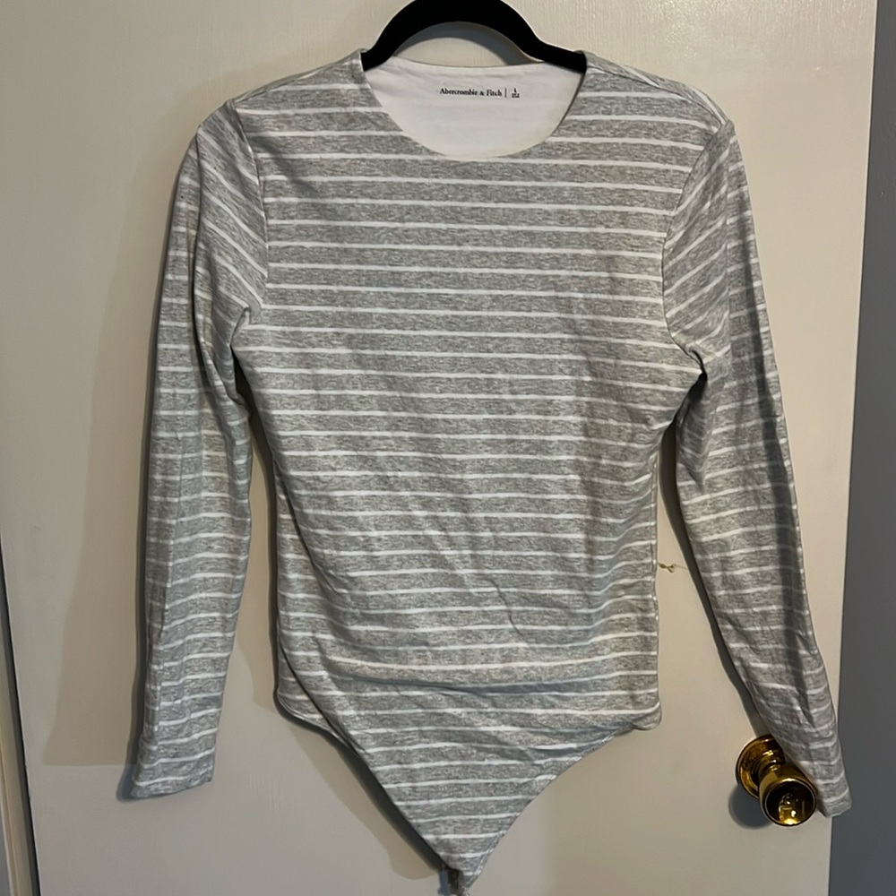 Abercrombie & Fitch Gray and White Striped Long-Sleeve Bodysuit